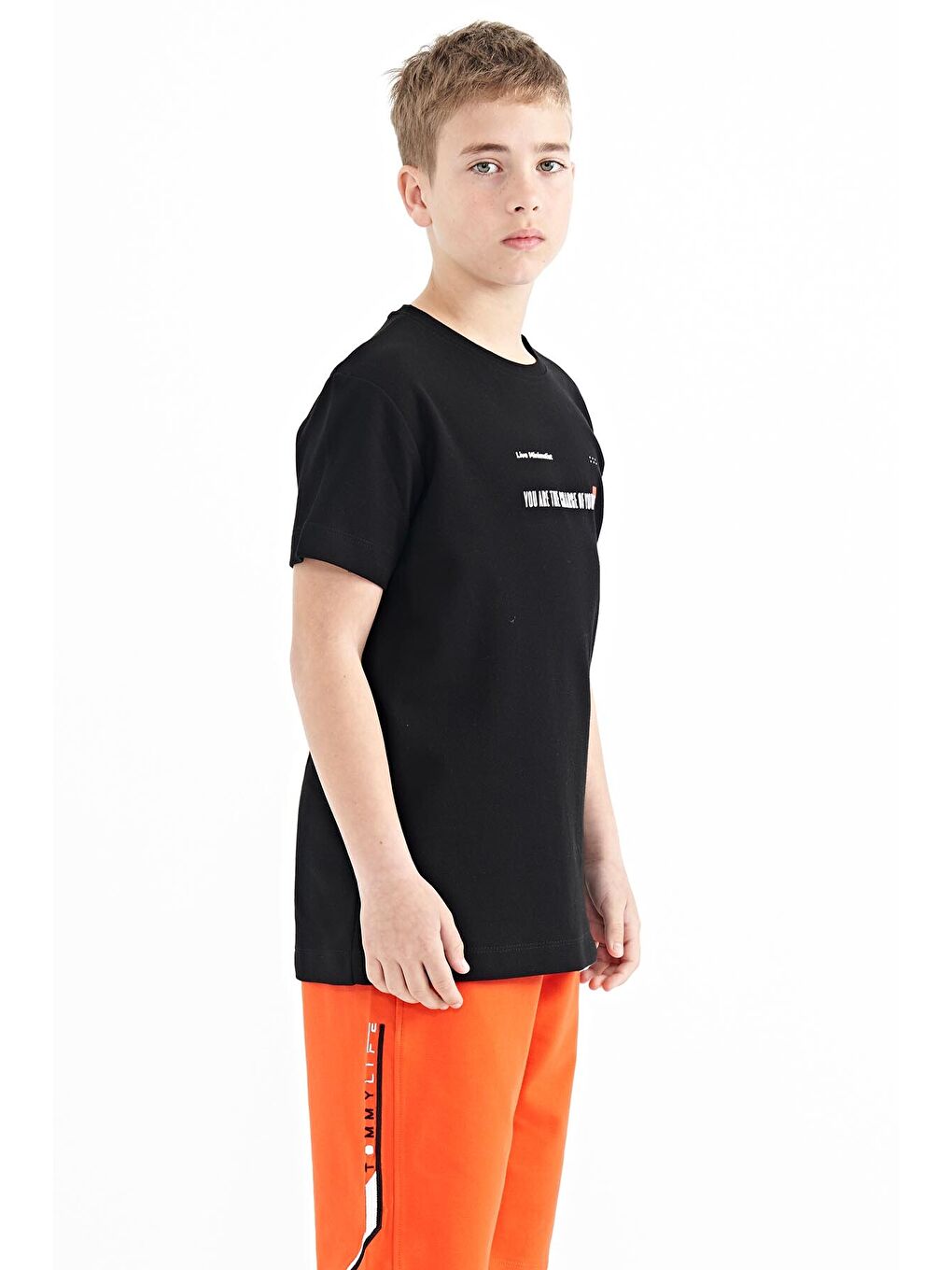 Siyah Baskı Detaylı O Yaka Standart Kalıp Erkek  Çocuk Tişört - 11117-3