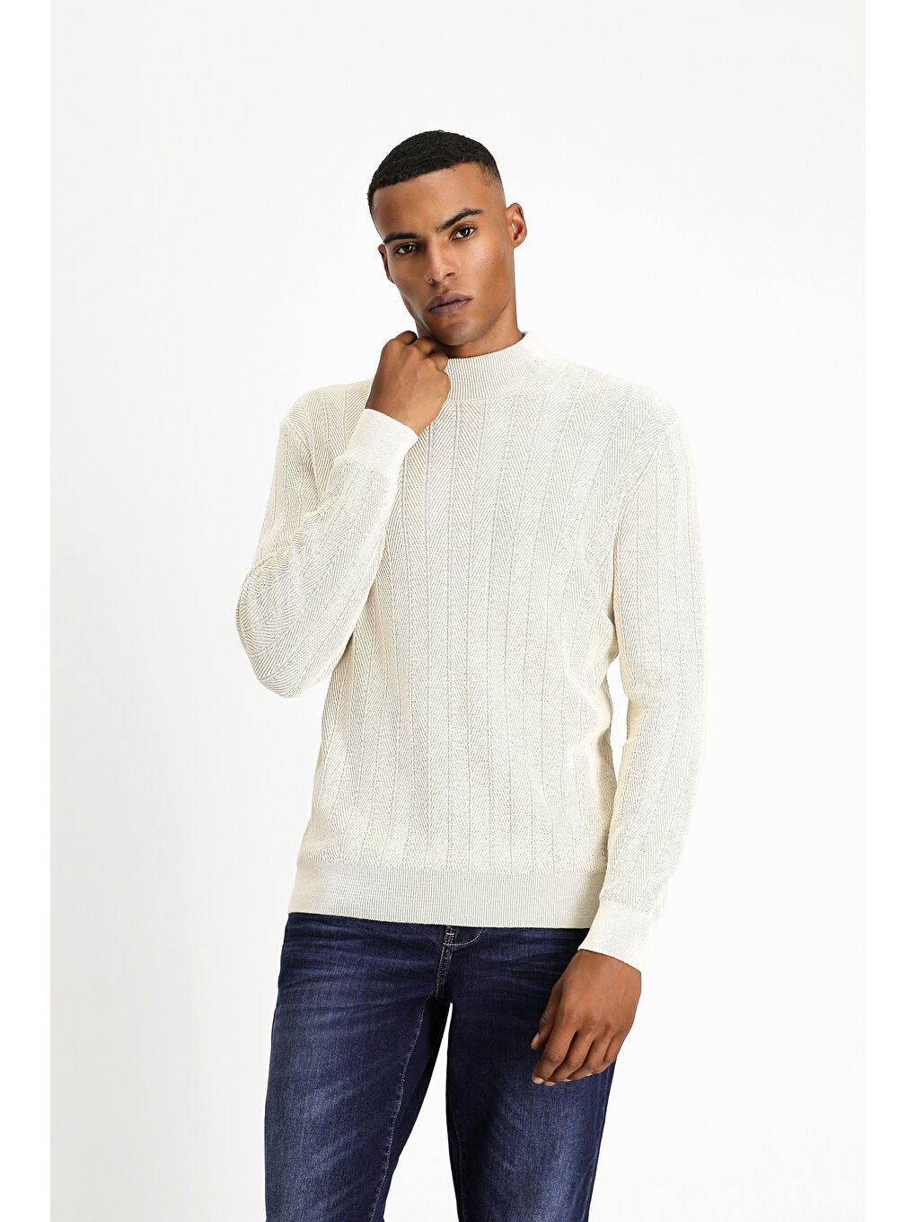 Ekru Bato Yaka Slim Fit Dar Kesim Desenli Pamuklu Triko Büyük Beden Kazak-2