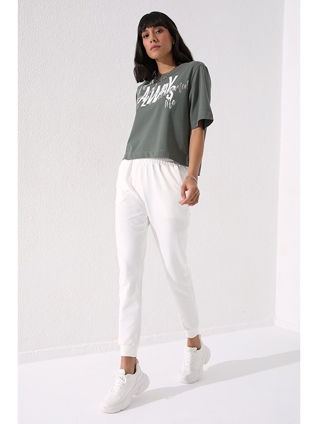 Ekru Yüksek Bel Jogger Rahat Form Manşetli Kadın Eşofman Alt - 94561