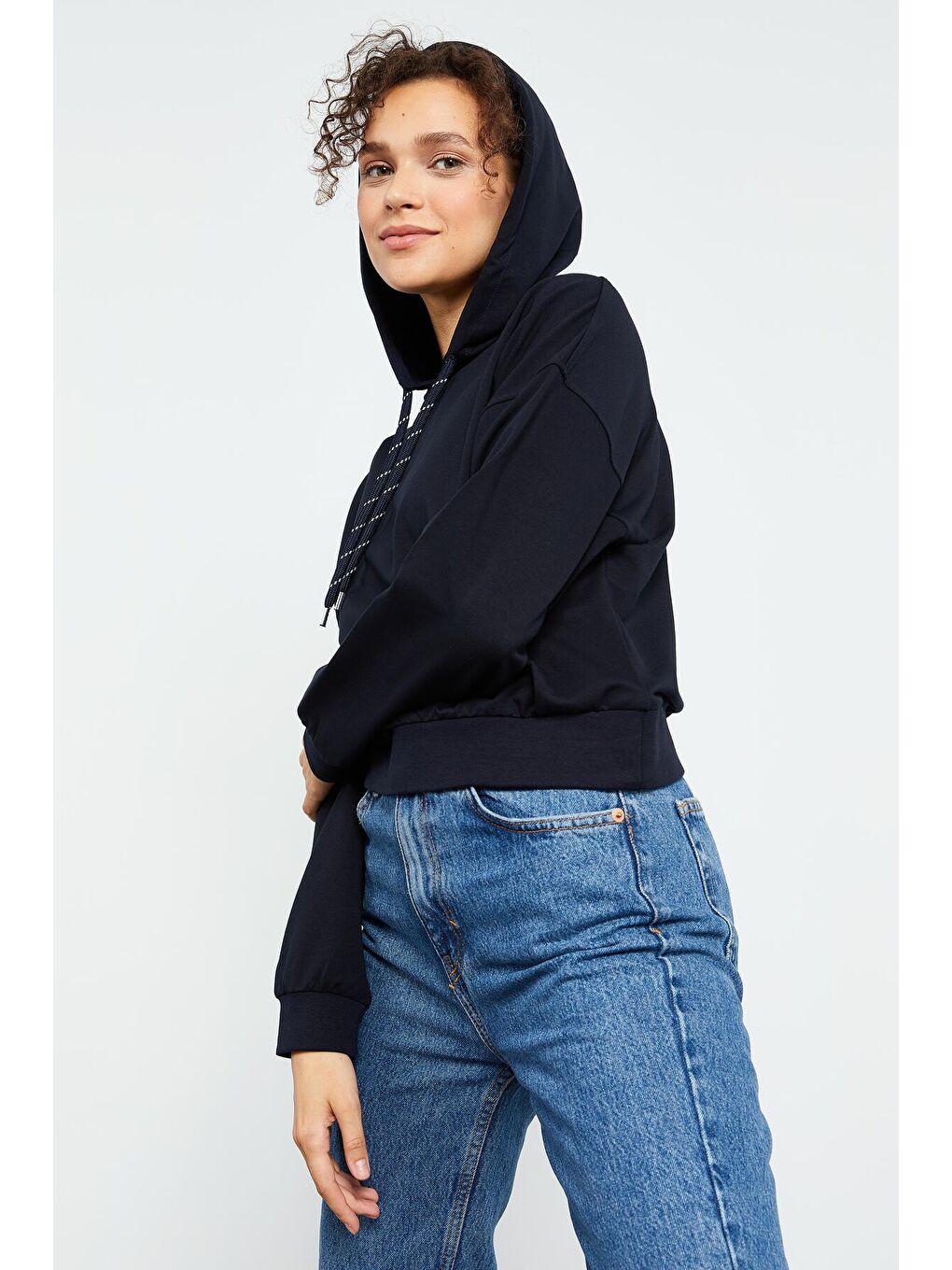 Lacivert Uzun Kol Rahat Form Kapüşonlu Kadın Sweatshirt - 97115-2