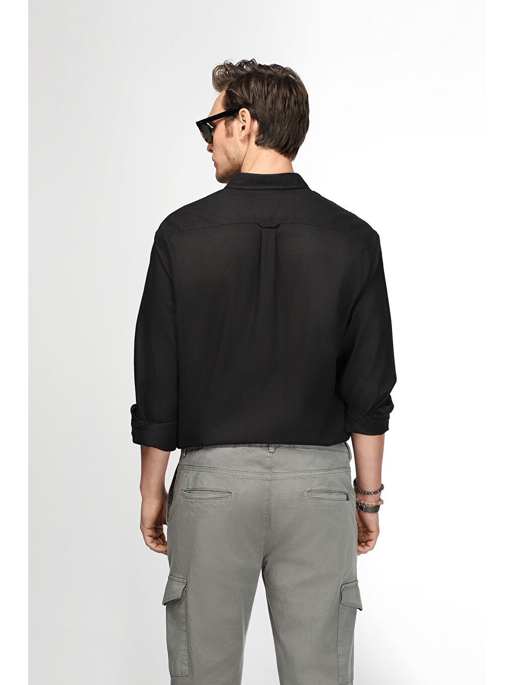 Siyah Uzun Kol Regular Fit Düğmeli Yaka Keten Görünümlü Spor Pamuk Gömlek-4