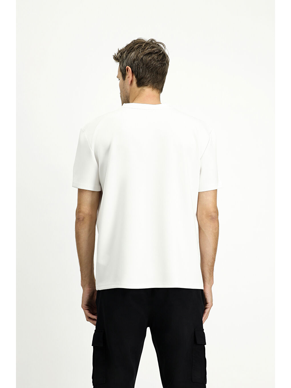 Beyaz BİSİKLET YAKA OVERSİZE Elastanlı BASKILI TİŞÖRT-4