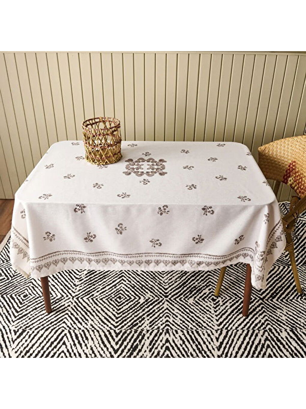 Soft St Tropez Masa Örtüsü - Bej - 150x150 cm-5