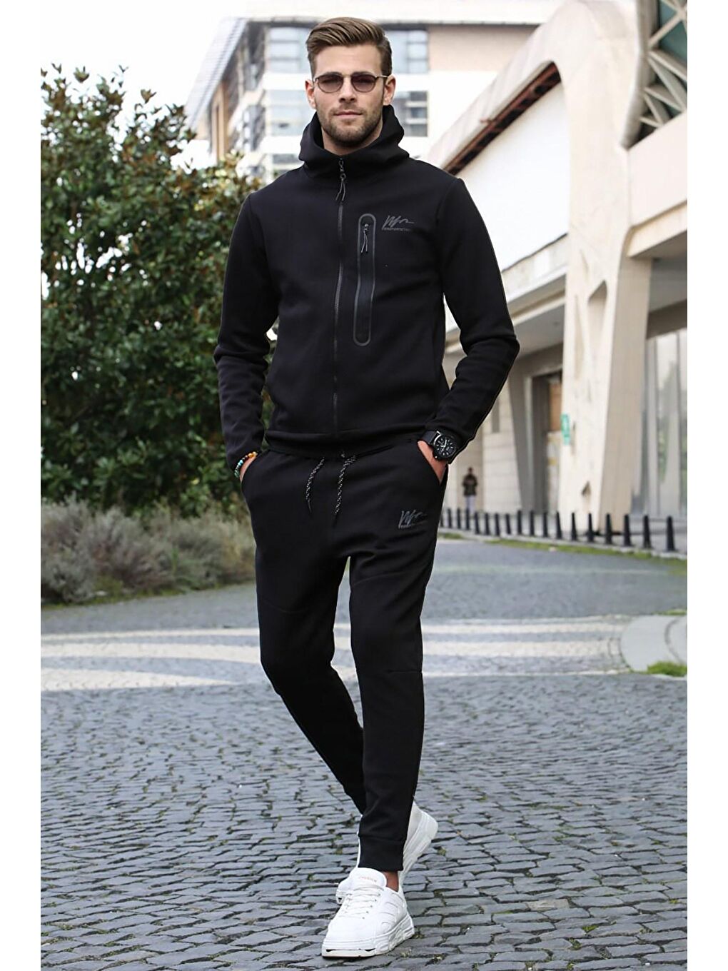 Siyah Baskılı Regular Fit Erkek Eşofman Takımı