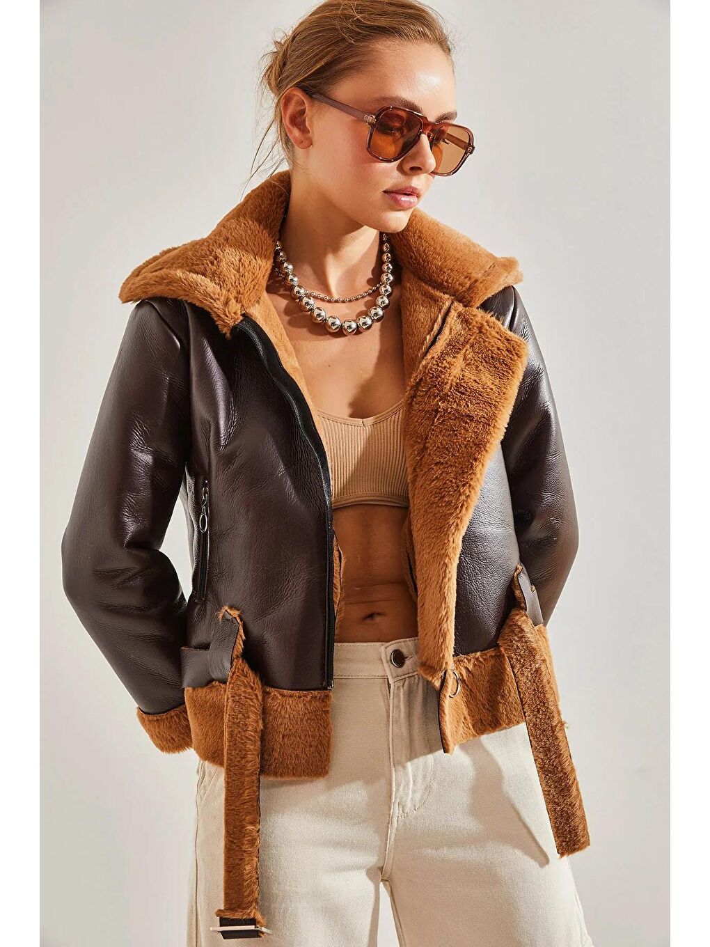 Kahverengi Kadın Kuşaklı Fermuarlı Mont