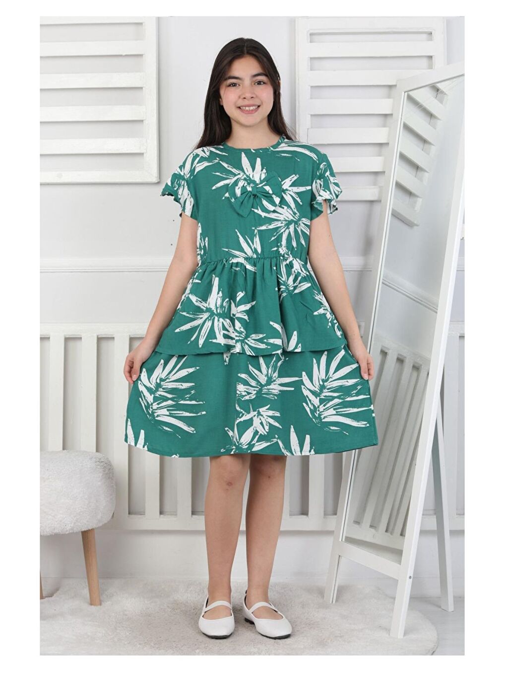 Yeşil Desenli Kız Çocuk Düğmeli Elbise