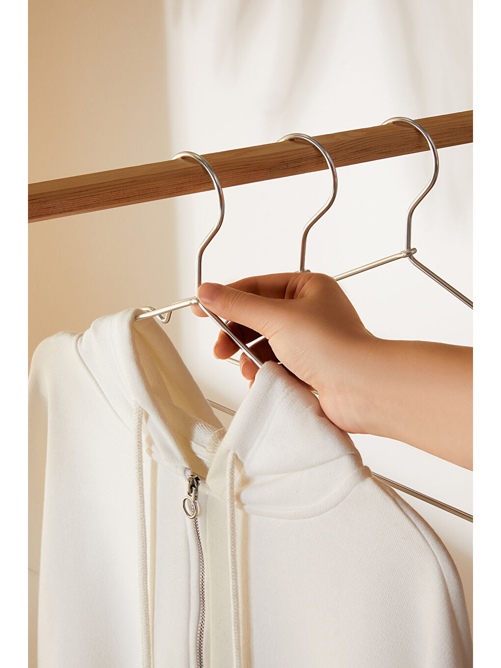 Gri 3'lü Gümüş Renk Metal Giysi Askısı 22 x 41 x 0.4 cm-1