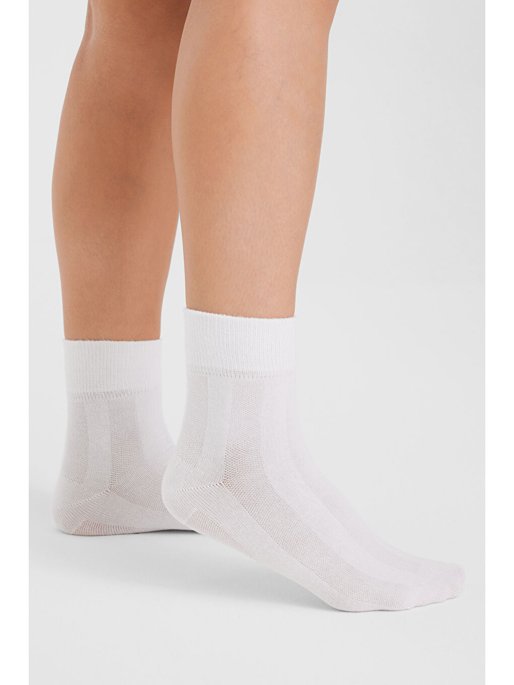 Karışık 3'lü Paket Bej Siyah ve Beyaz Desenli Pamuklu Dikişsiz Quarter Yarım Soket Çorap 36-41-1