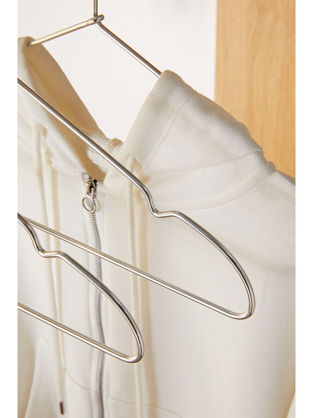 Gri 3'lü Gümüş Renk Metal Giysi Askısı 22 x 41 x 0.4 cm-3