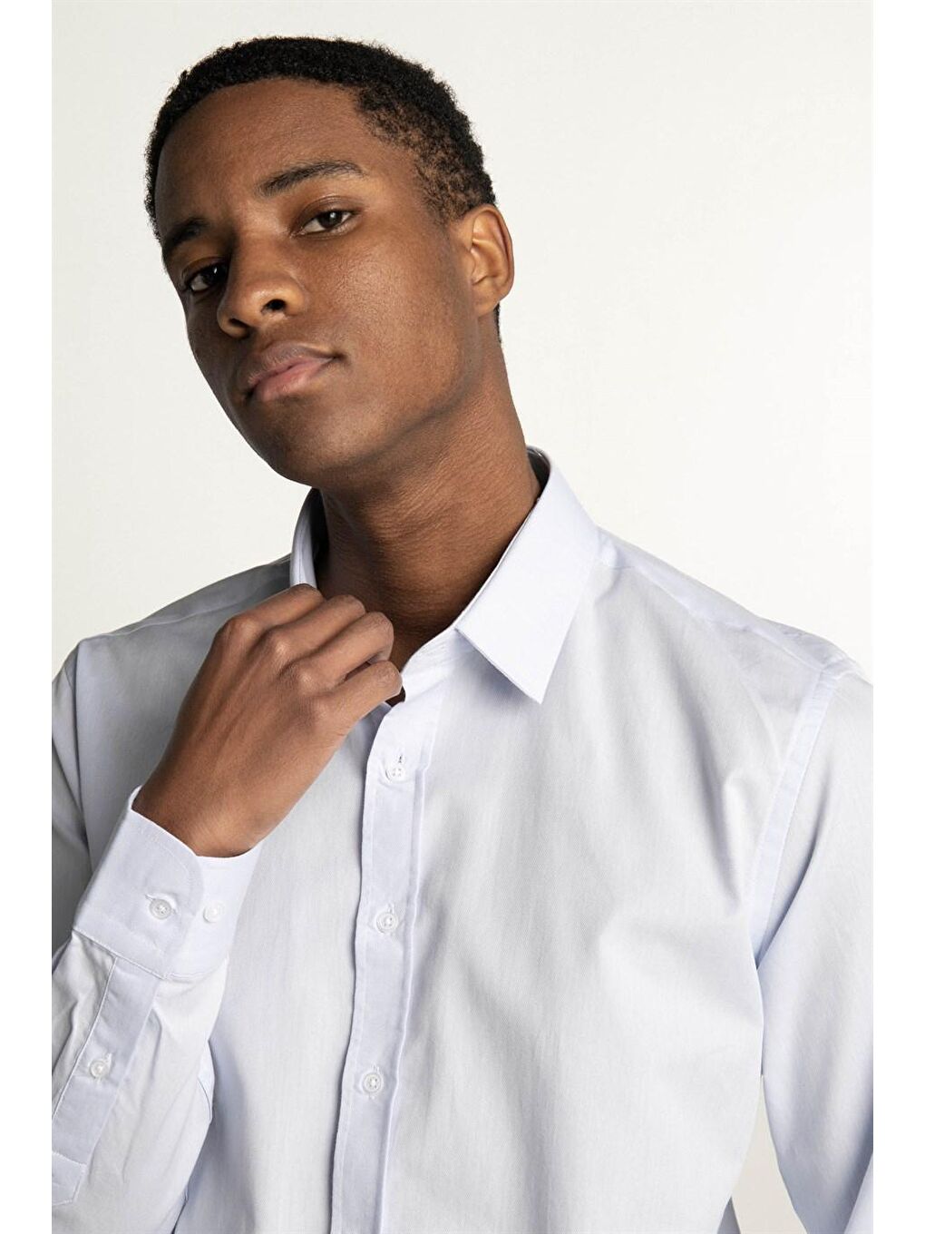 Mavi Tudors Modern Fit %100 Pamuk Armürlü Premium Erkek Beyaz Gömlek-2