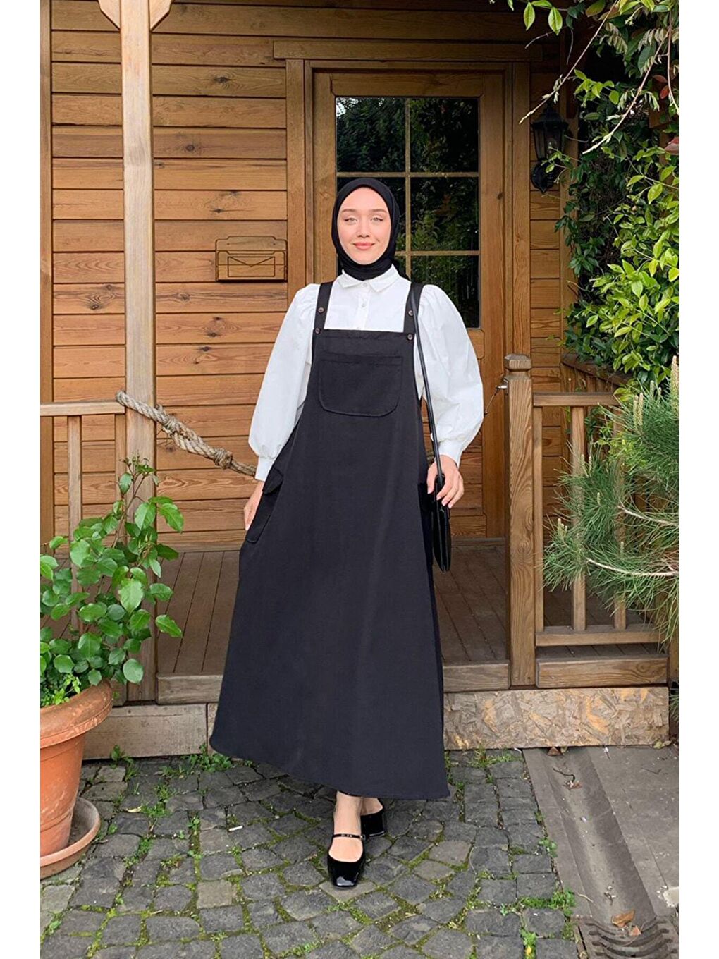 Siyah Keten Etekli Salopet-1