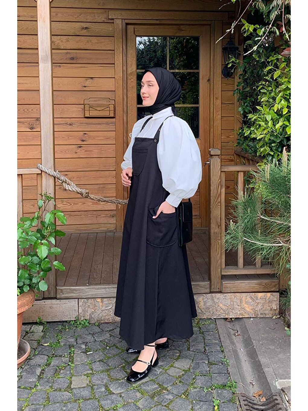 Siyah Keten Etekli Salopet-3