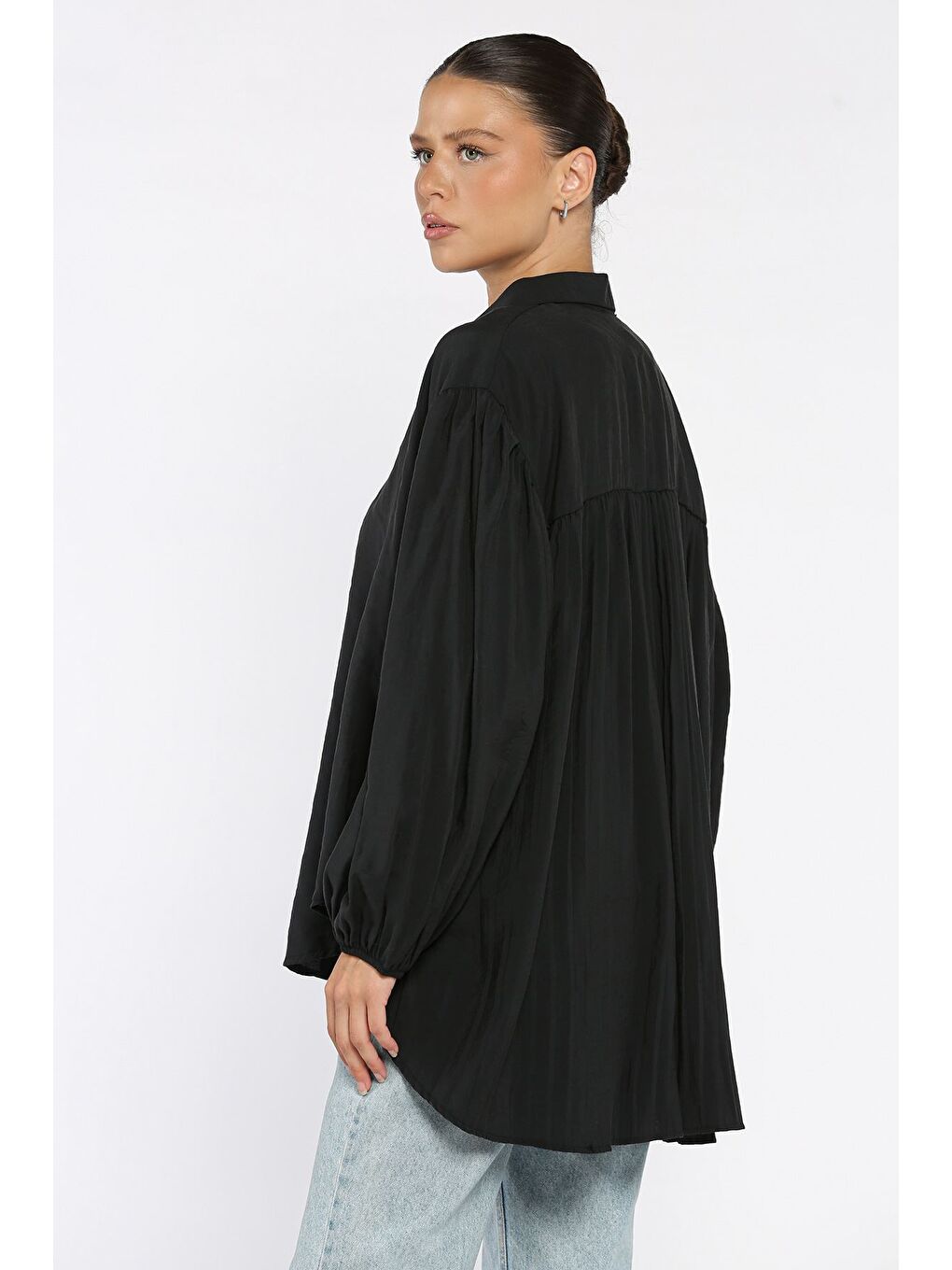 Siyah Pile Detaylı Kadın Salaş Gömlek-2