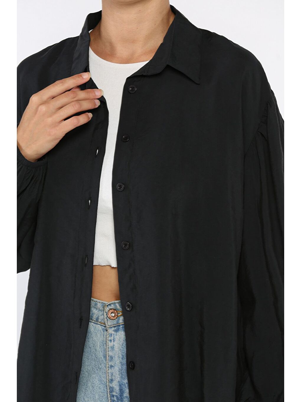 Siyah Pile Detaylı Kadın Salaş Gömlek-3