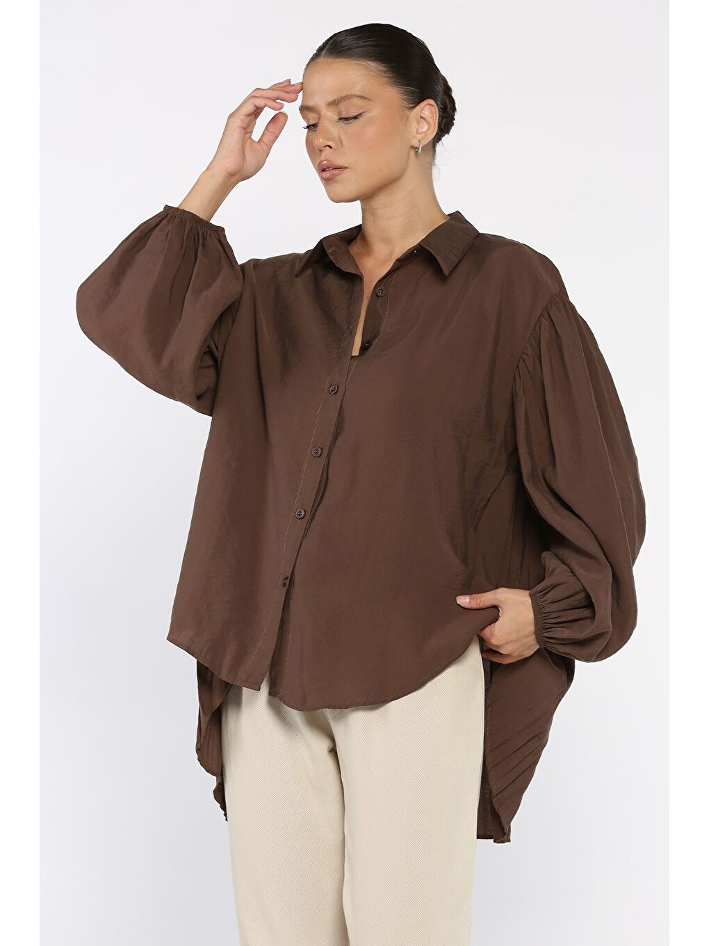 Kahverengi Pile Detaylı Kadın Salaş Gömlek-1