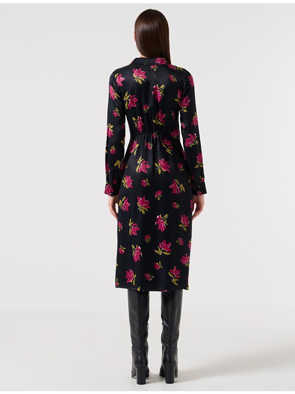 Siyah Dar Kesim Dik Yaka Uzun Kollu Desenli Saten Elbise-4