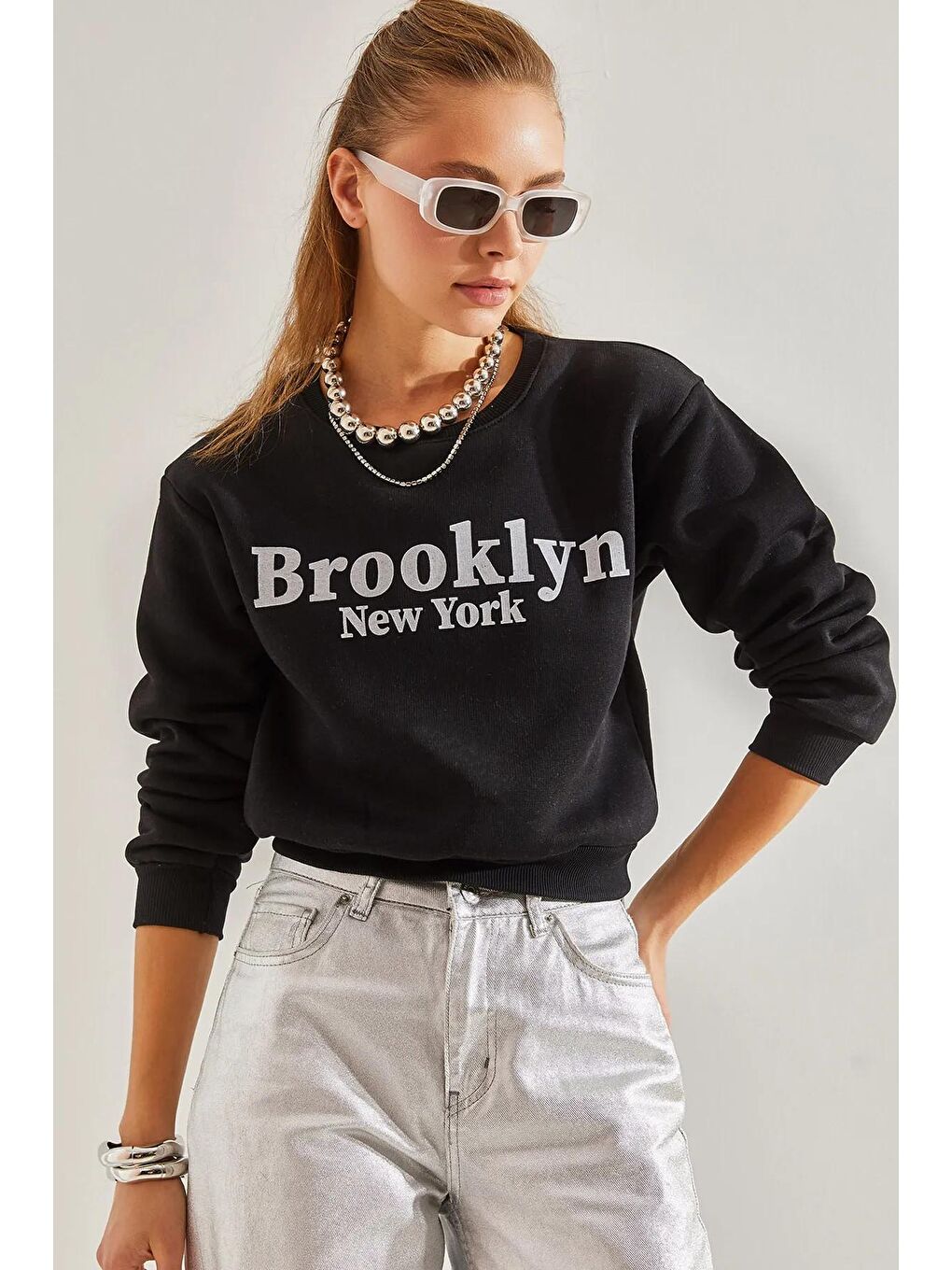 SHADE Siyah Kadın Kapişonlu Baskılı Üç İplik Crop Sweatshirt