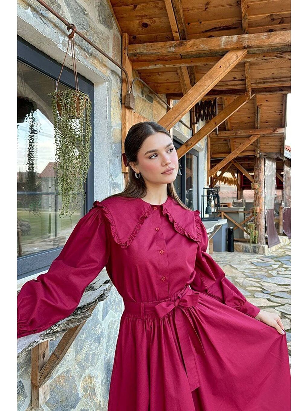 Bordo Yakası Fırfırlı Crop Gömlek-1