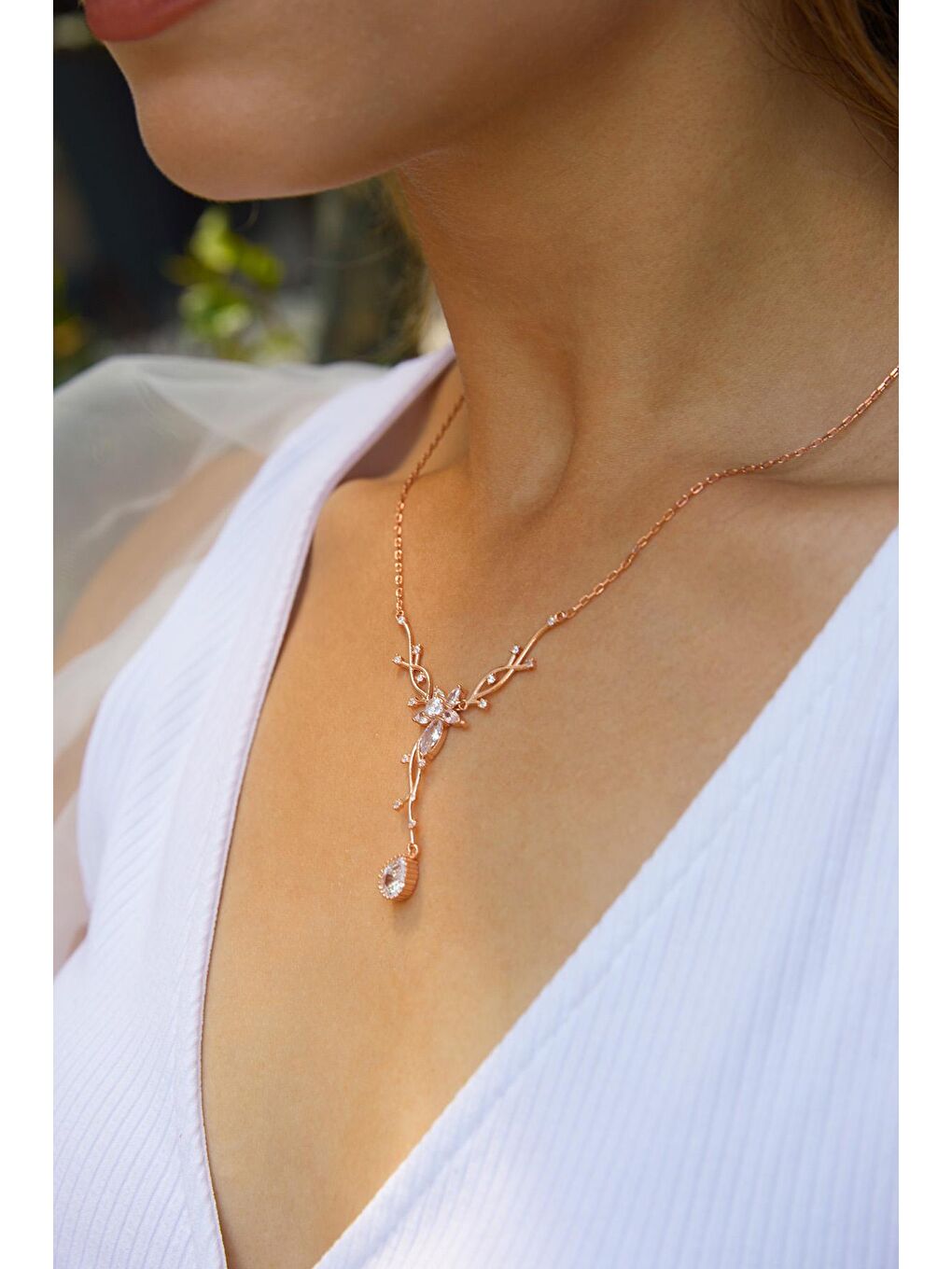 Kadın Beyaz Rose Kaplama 925 Ayar Gümüş Damla Taşlı Sarmaşık Kolye-3