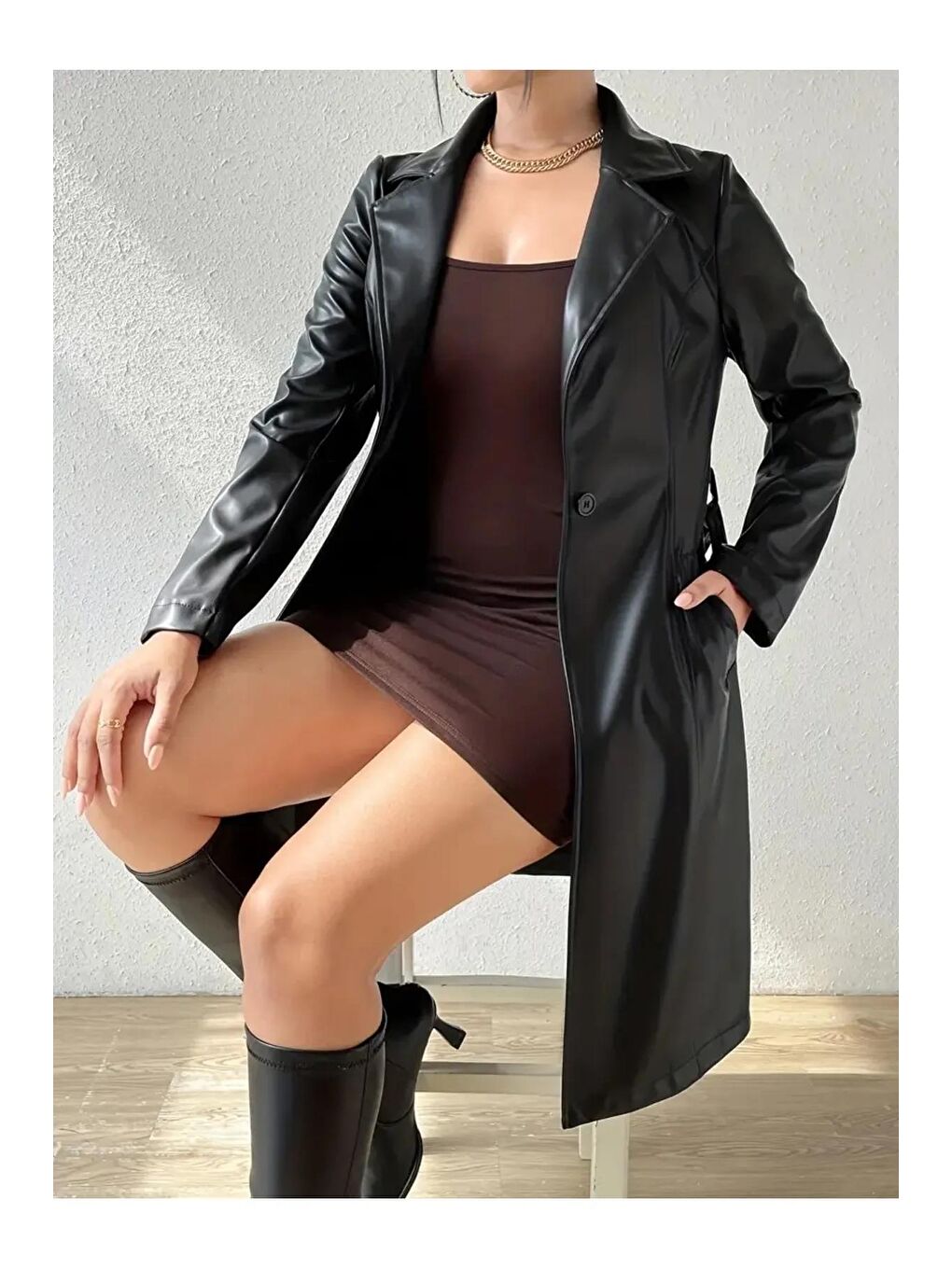 Kadın Siyah Kuşaklı Uzun Deri Pardesü