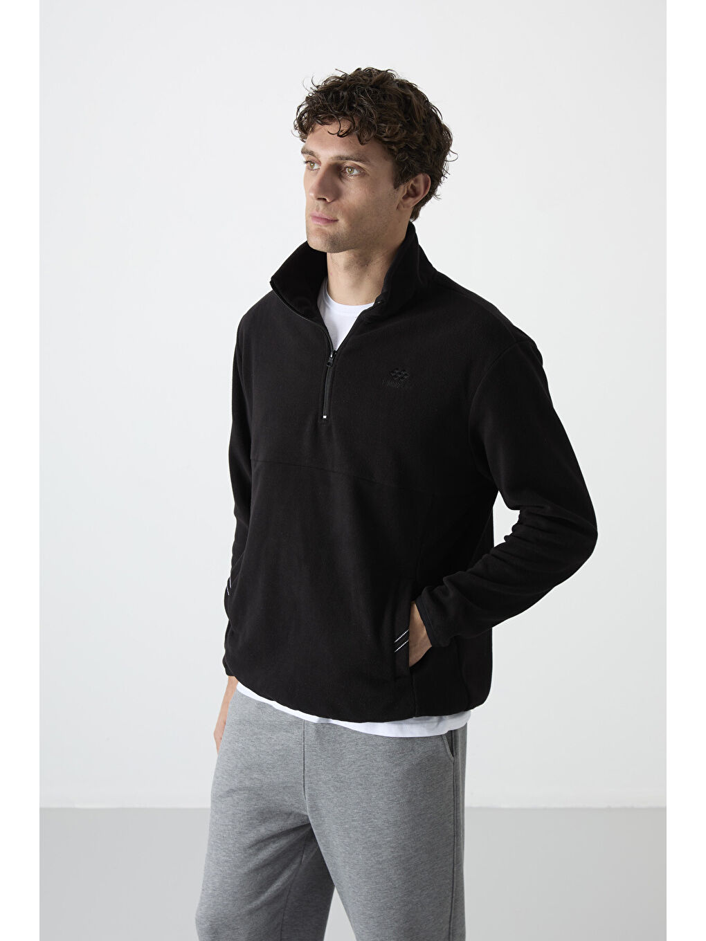 Siyah Yarım Fermuarlı Sweatshirt Slim Fit Dik Yaka Erkek Polar - 87891-4