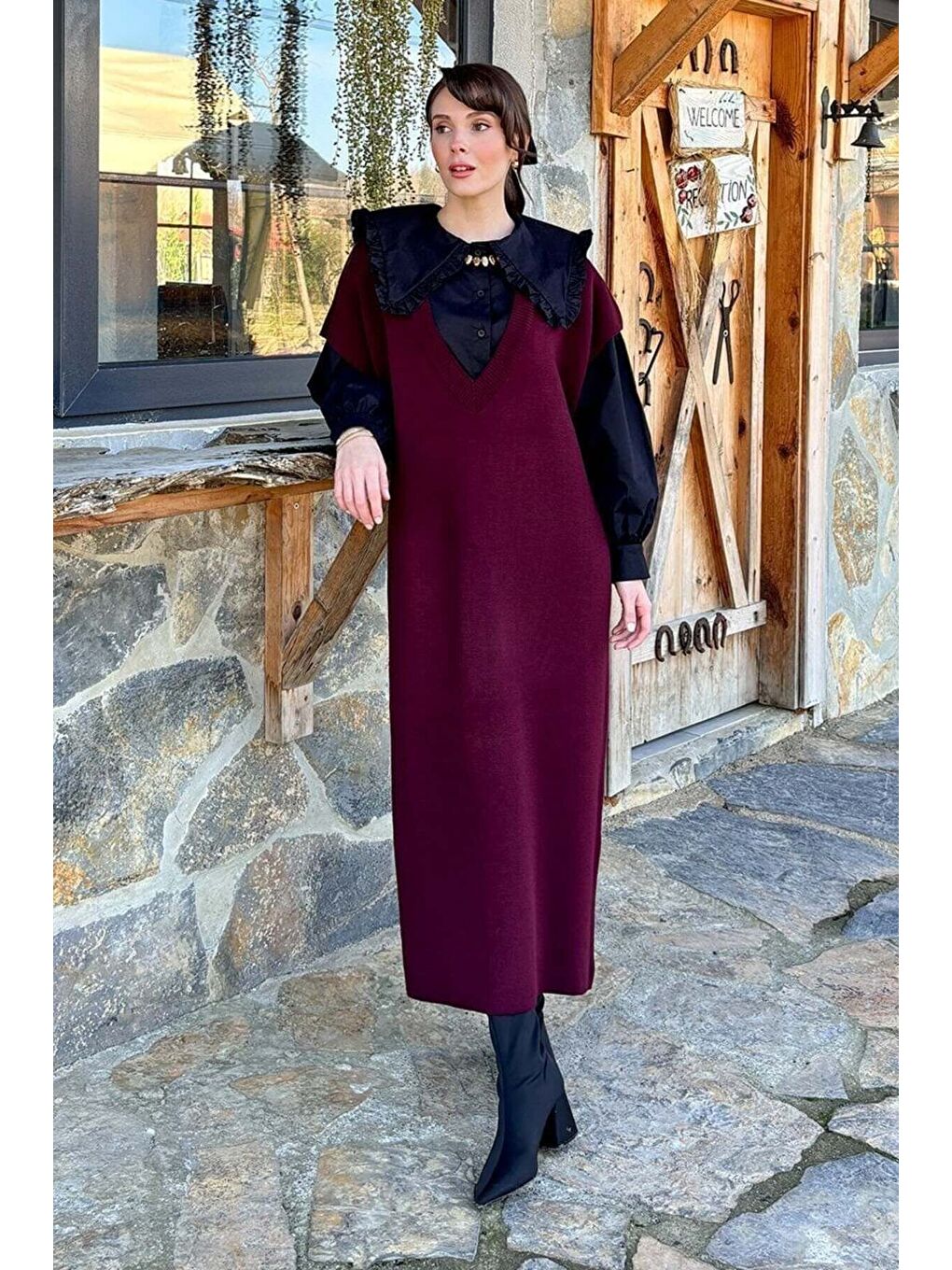 Siyah Yakası Fırfırlı Crop Gömlek-4