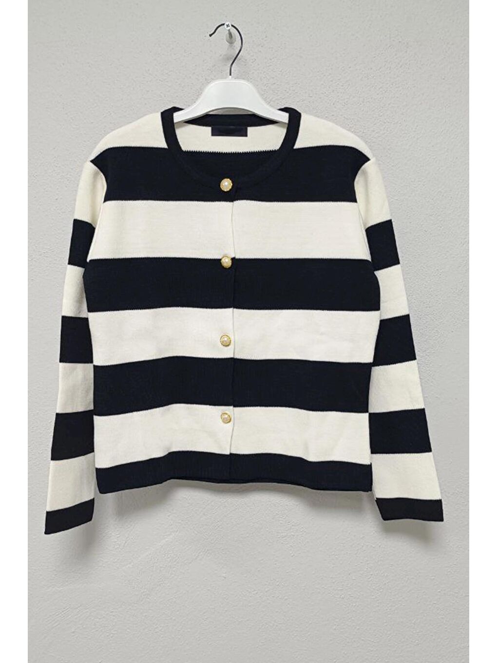 Siyah Beyaz Çizgili Düğmeli Ceket