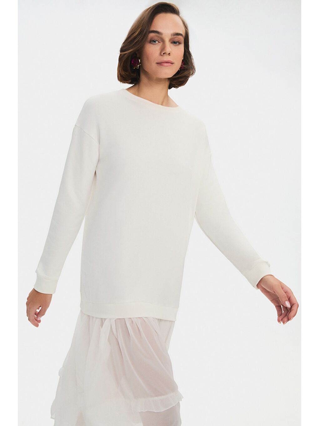 Beyaz Uzun Kollu Etek Detaylı Elbise-2