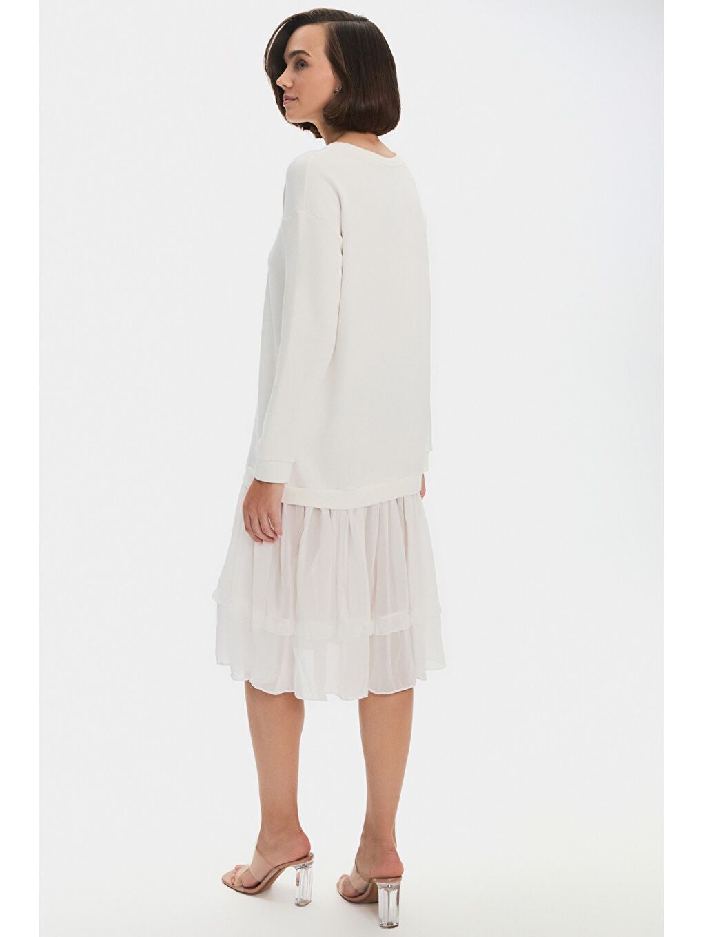 Beyaz Uzun Kollu Etek Detaylı Elbise-4