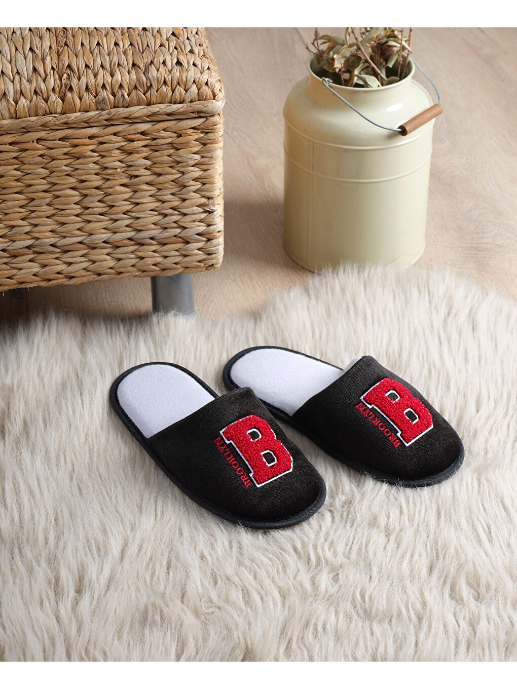 Gri Erkek Kırmızı Nakış Detaylı Siyah Kışlık Ev Terliği-7