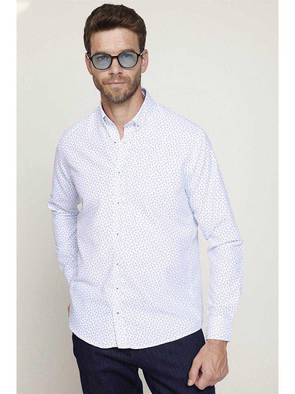 Klasik Fit Uzun Kol Baskılı Biyeli Erkek Beyaz Gömlek-1