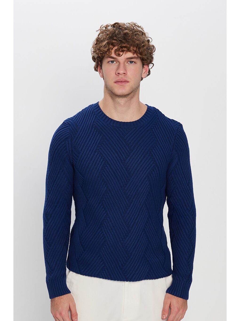 Erkek Slim Fit Dar Kesim Pamuklu Desenli Yumuşak Dokulu Saks Mavi Bisiklet Yaka Kazak-3