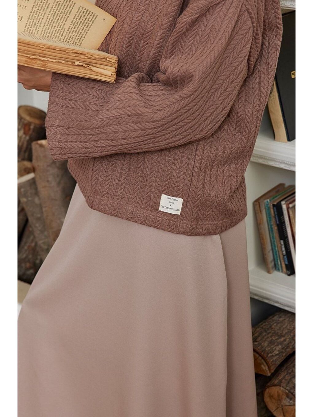 Kahverengi Çikolata Triko Crop-2