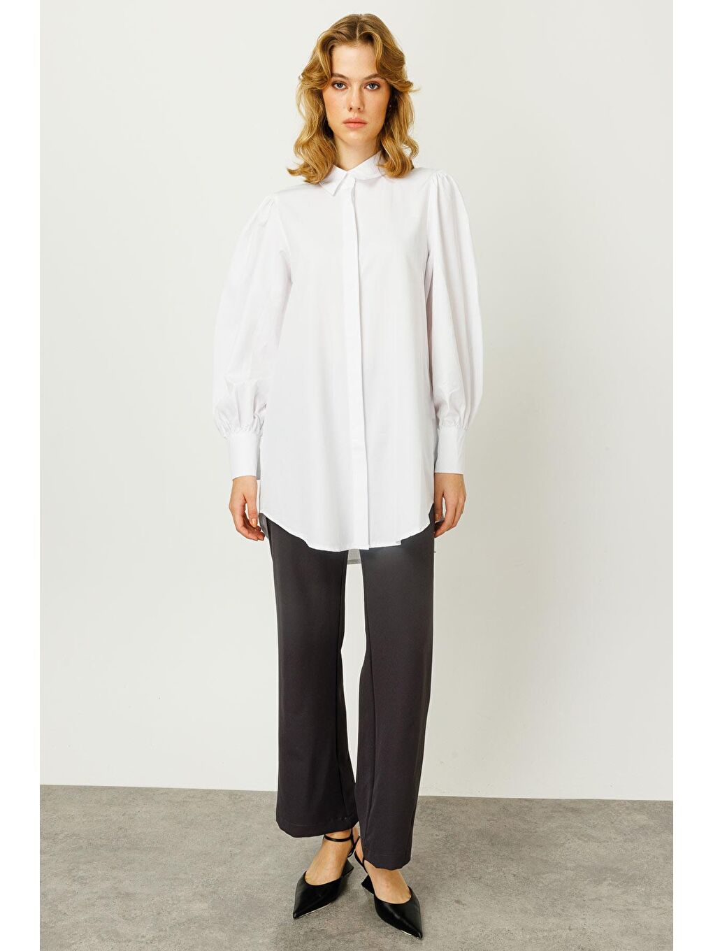 Balon Kollu Basıc Gömlek - Beyaz-1