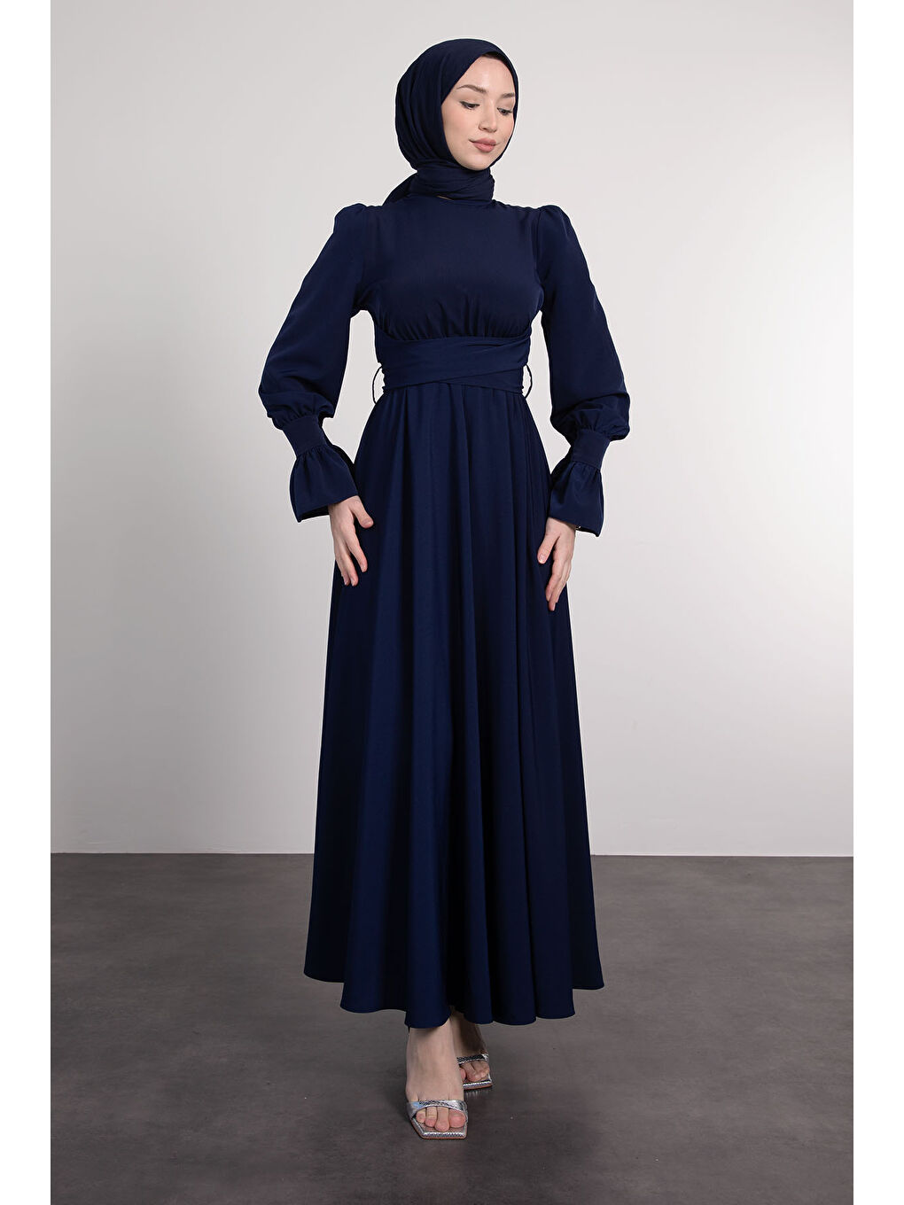 Lacivert Kendinden Kemer Detaylı Tesettür Kadın Elbise-1