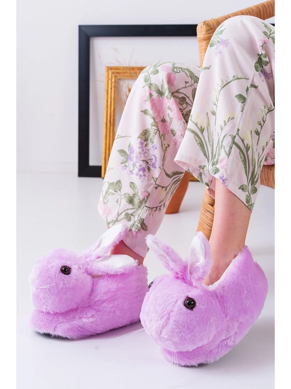 Lila Tavşan Figürlü Gri Pelüş Panduf Ev Pandufu Unisex-1