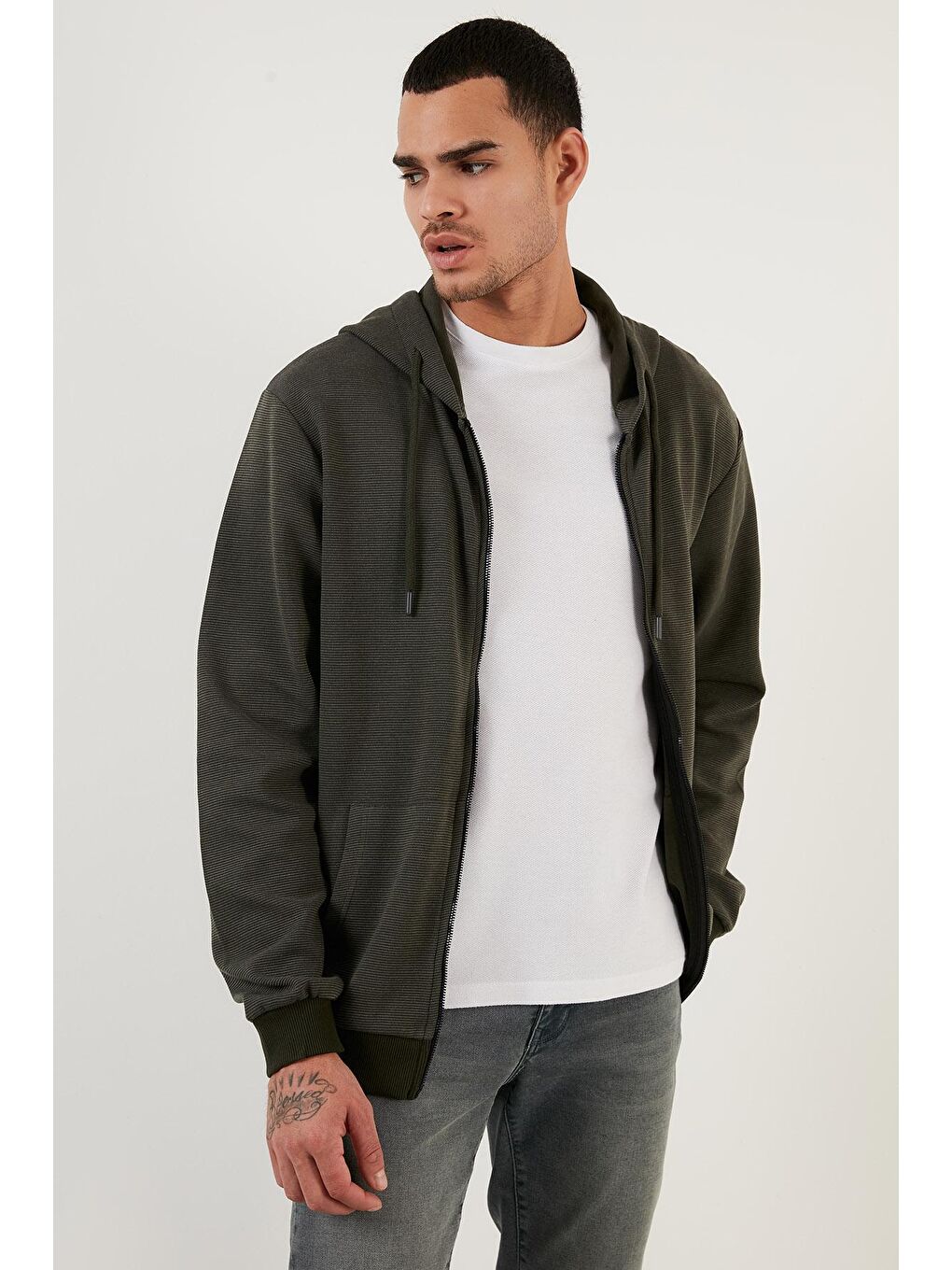 Haki Regular Fit Kapüşonlu Cepli  Pamuklu Fermuarlı Sweatshirt 5905218-1