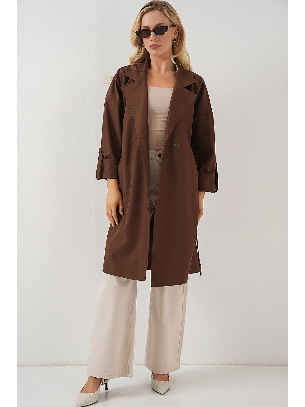 9104 Kruvaze Yaka Astarlı Trençkot - Kahverengi-4