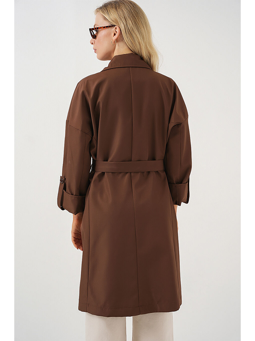 9104 Kruvaze Yaka Astarlı Trençkot - Kahverengi-6