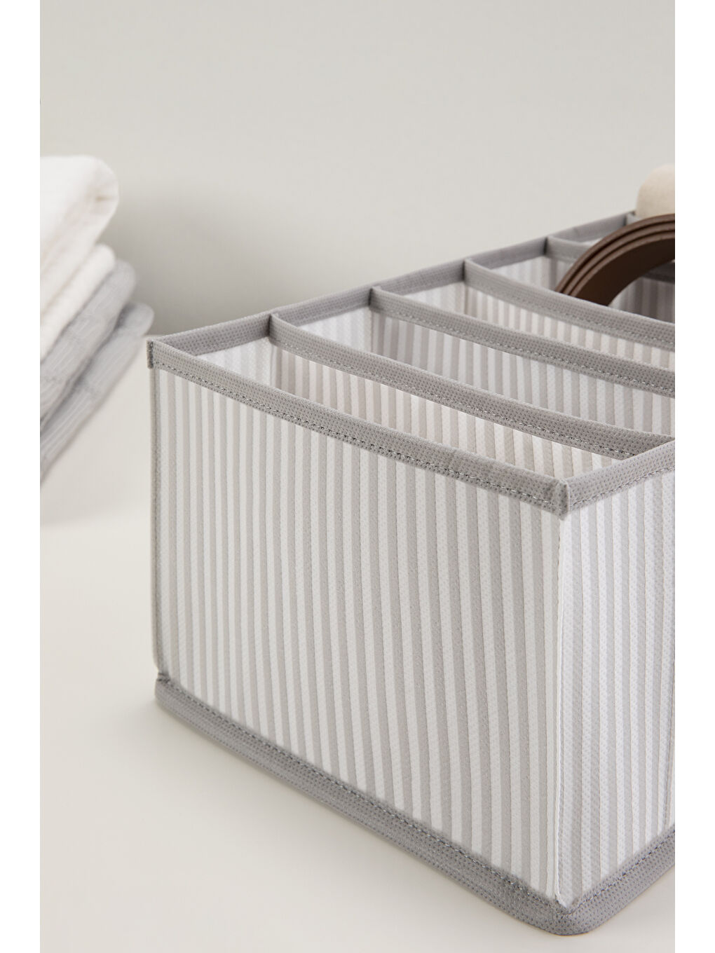 8 Bölmeli Gri Çizgili Çekmece Düzenleyici 17 x 41,5 x 12 cm-2