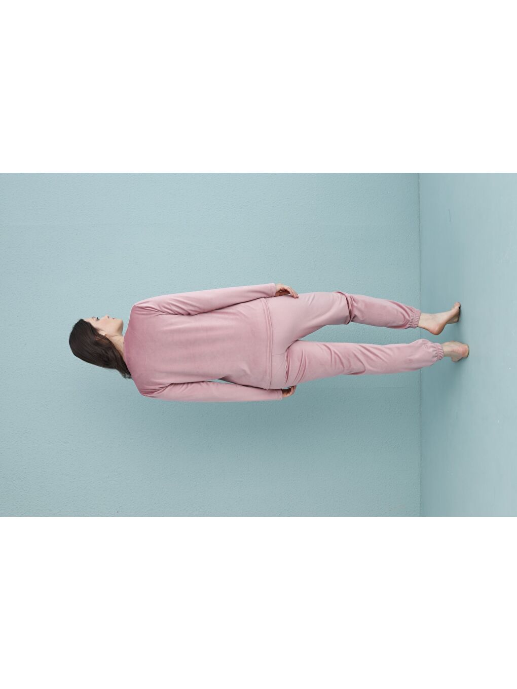 Pembe Kadın Pudra Kadife Uzun Kollu Lastikli Paça Yüksek Kalite Pijama Takımı-2