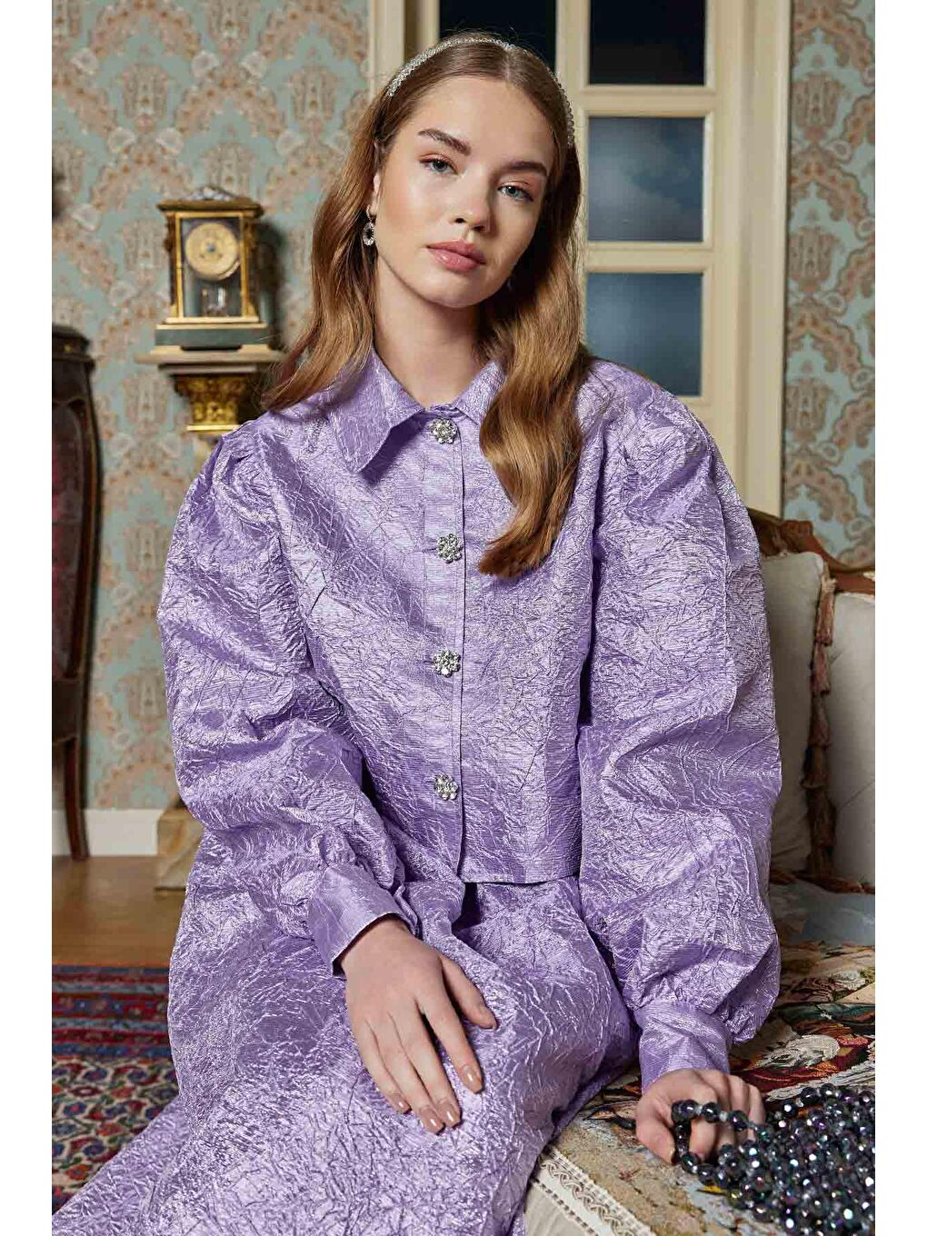 Taş Düğmeli Lila Brokar Etekli Takım-1