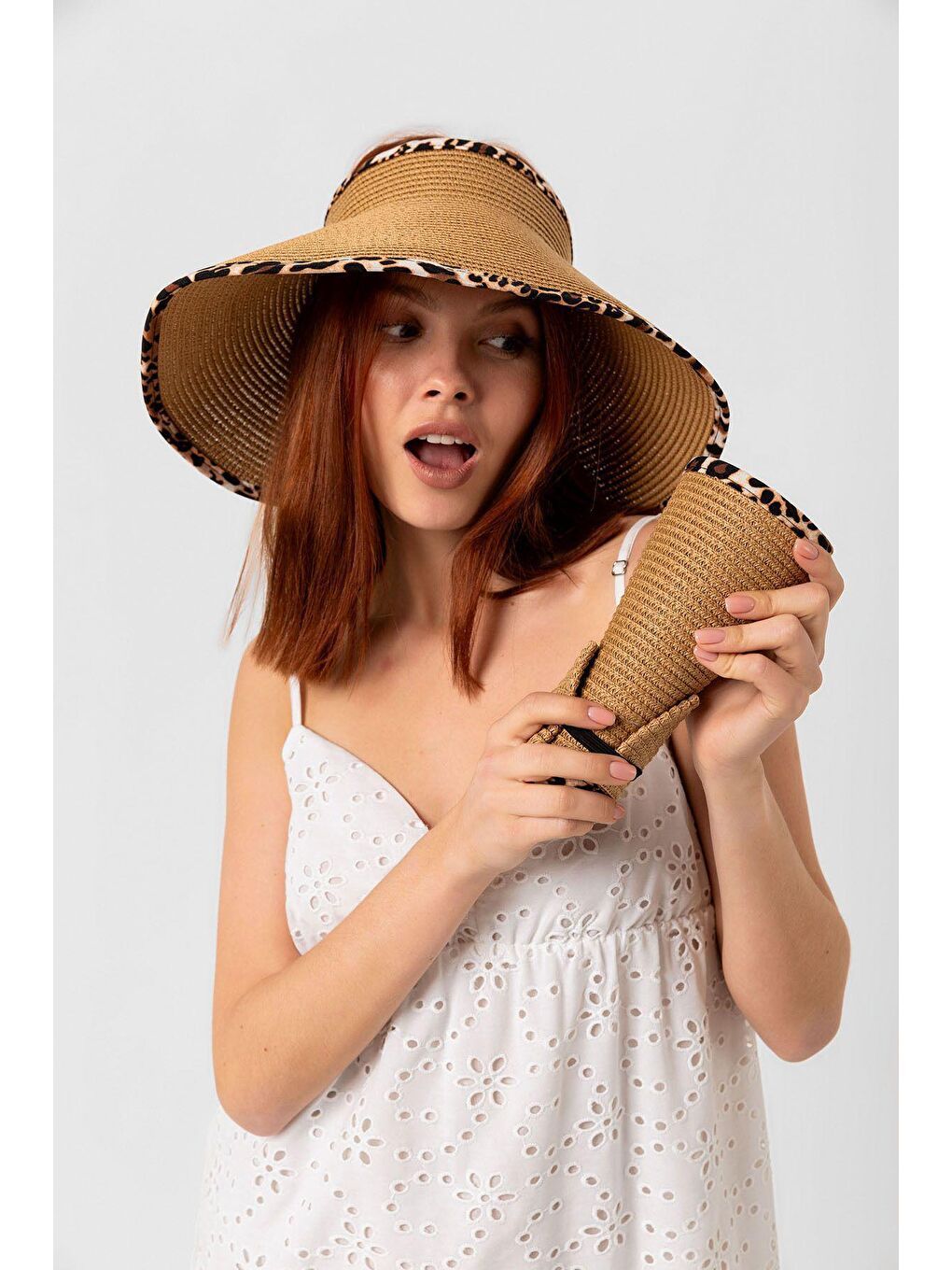 Kahverengi Camel Leopar Şerit Detaylı Hasır Vizör Şapka Hsr2076