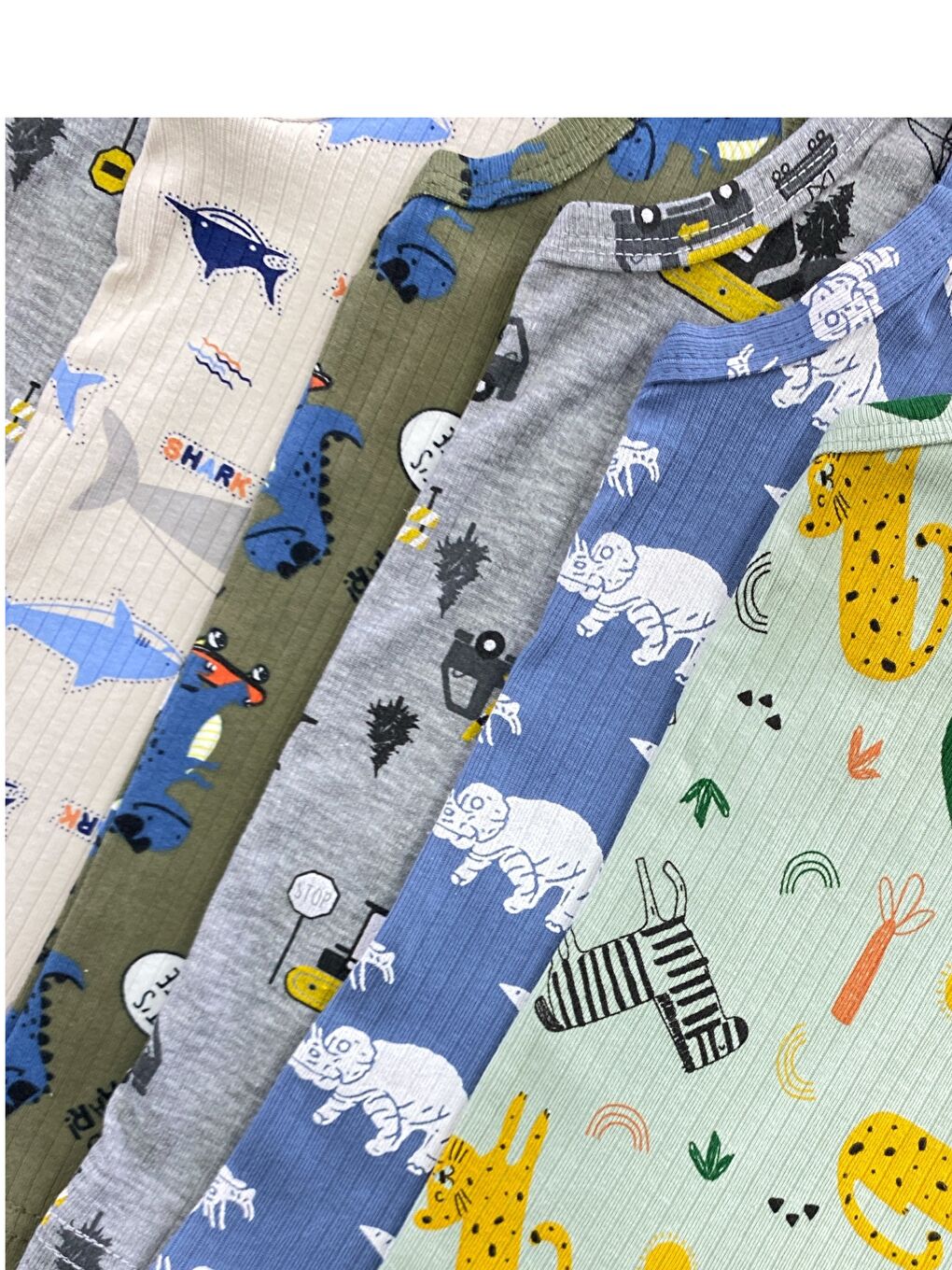 Karışık 6'lı Erkek Çocuk %100 Pamuk Fitilli Baskılı Yüksek Kaliteli Atlet-1