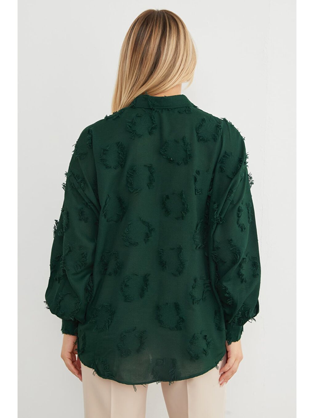 Yeşil Taş işlemeli Püsküllü Arkası Uzun Salaş Gömlek-4