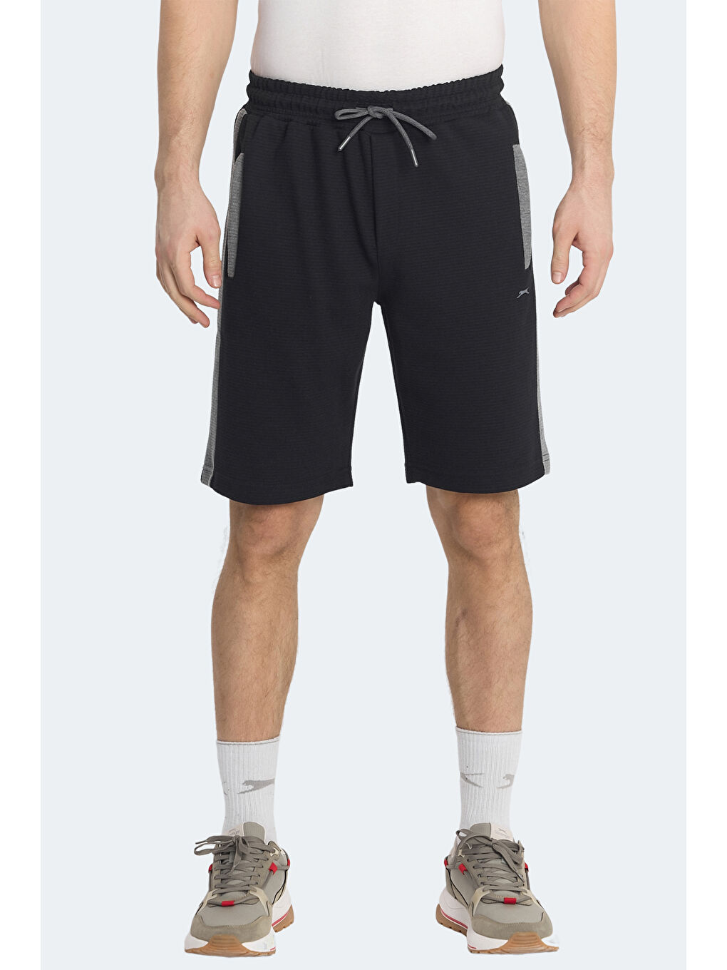 NANDO I Erkek Cepli Siyah Şort-1