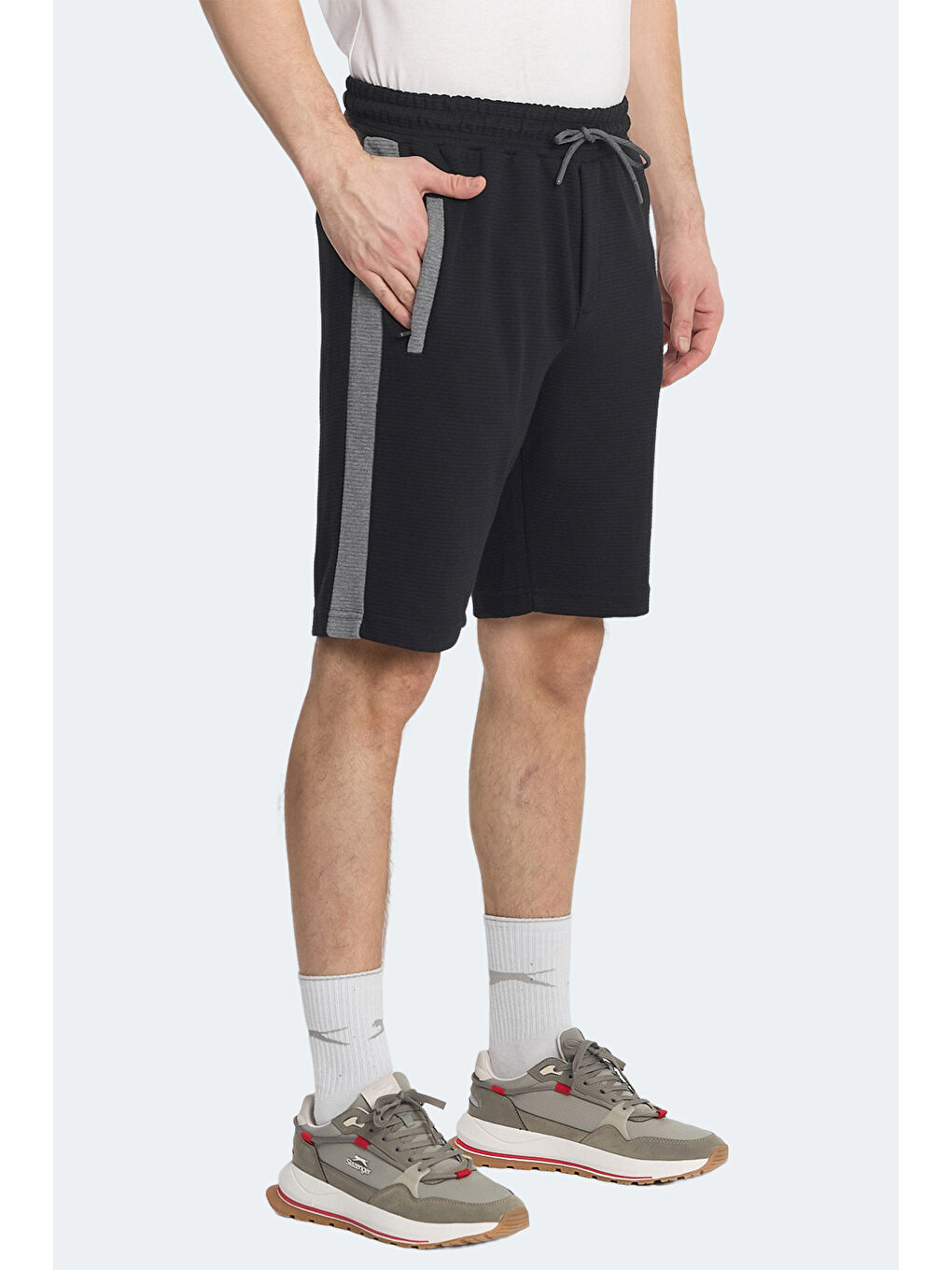 NANDO I Erkek Cepli Siyah Şort-2