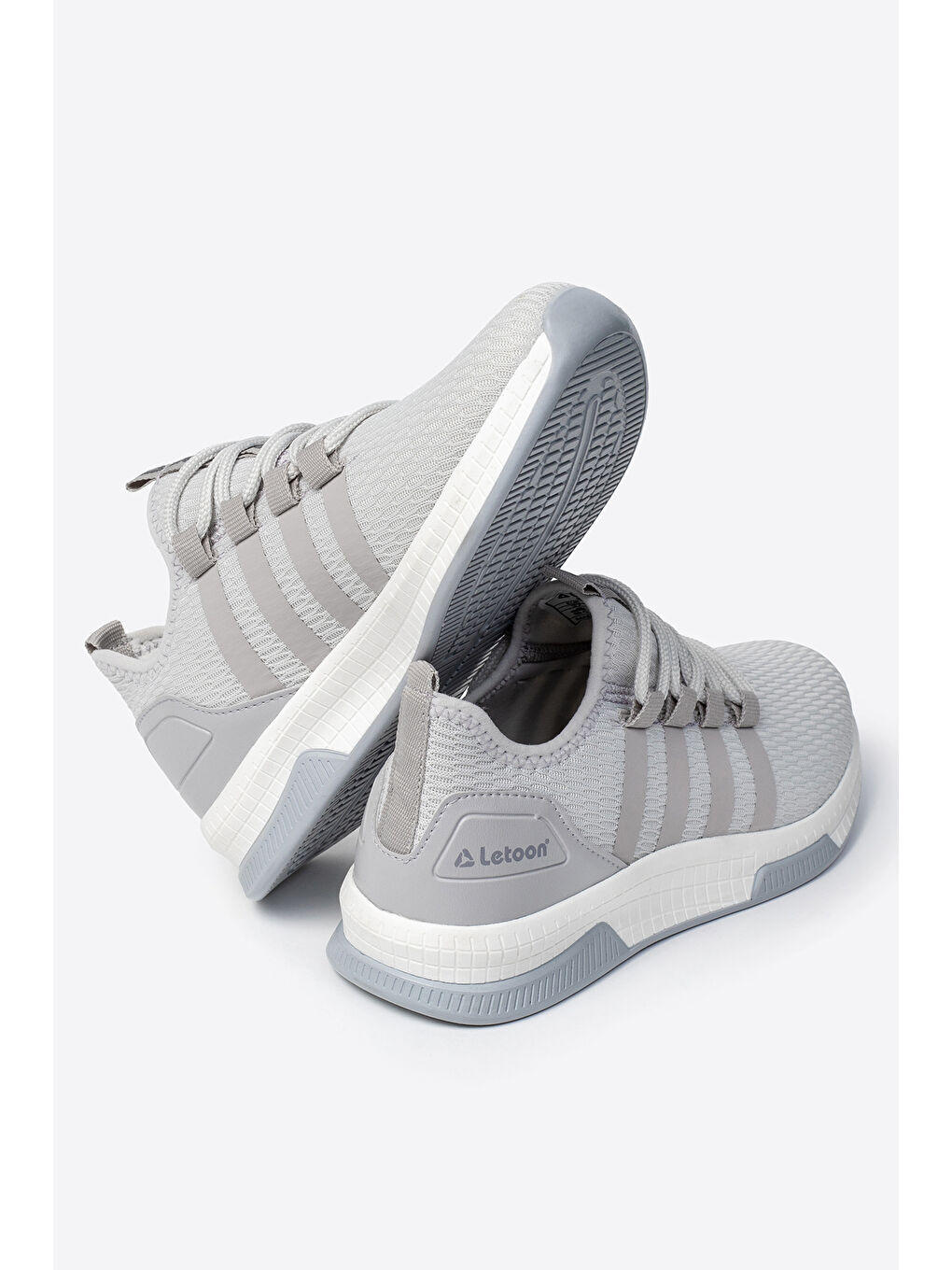 Gri Yuvarlak Burunlu Bağcıklı Erkek Spor Ayakkabı-3