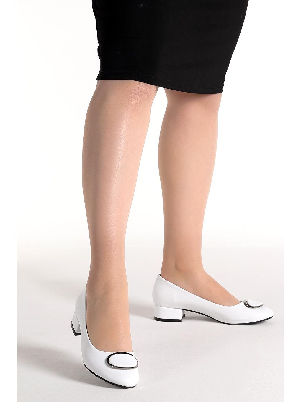 Beyaz Cilt Tokalı 3 Cm Topuklu Kadın Ayakkabı 11404-352