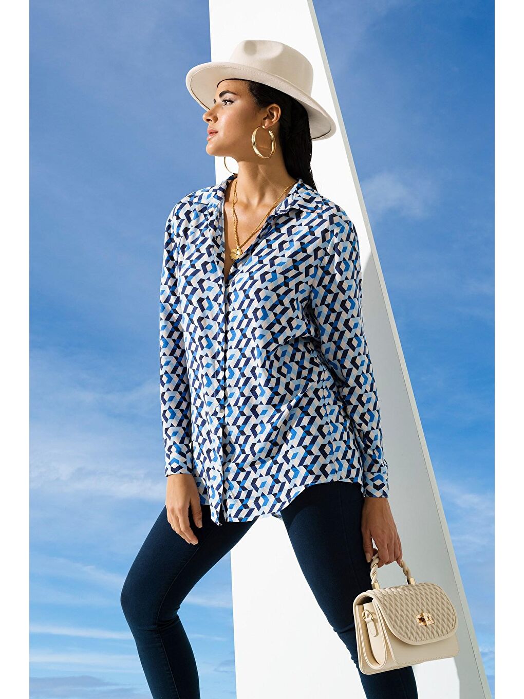 Geometrik Mavi Desen Viskon Gömlek